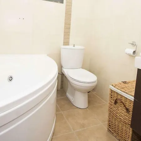 Villa Athina Hanioti