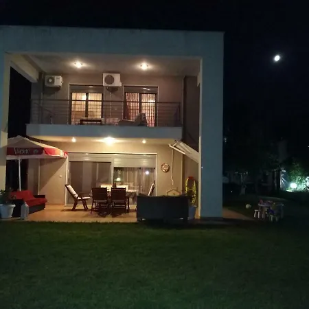 Athina Villa