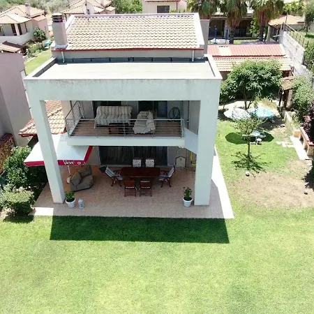 Villa Athina *