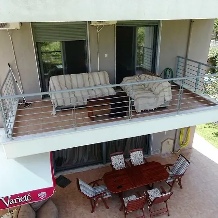 Athina Villa Hanioti